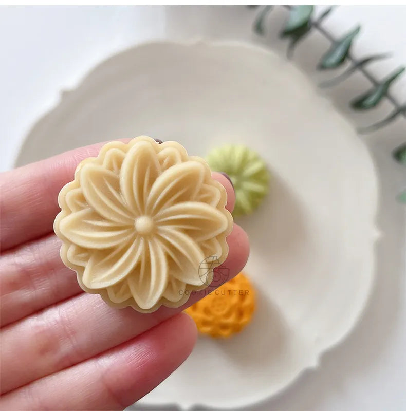 Mini Flower Moon Cakes